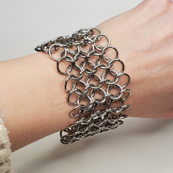 Silver Tone Chainmail Bracelet - Picture 8 of 9